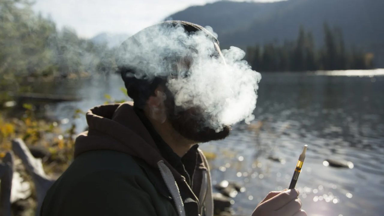 How Long Does Cannabis-Induced Anxiety Last: Understanding the Duration and Effects